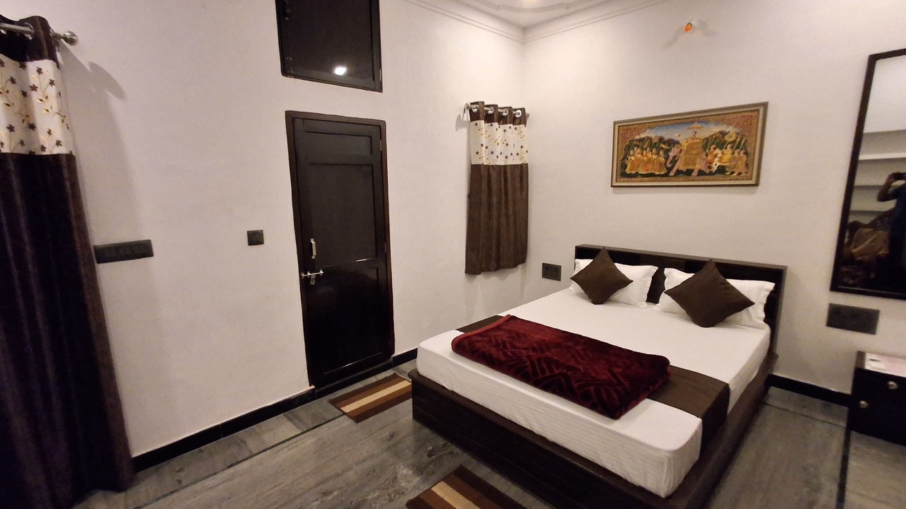 Photo of Bedroom in Lake Swaroop Sagar