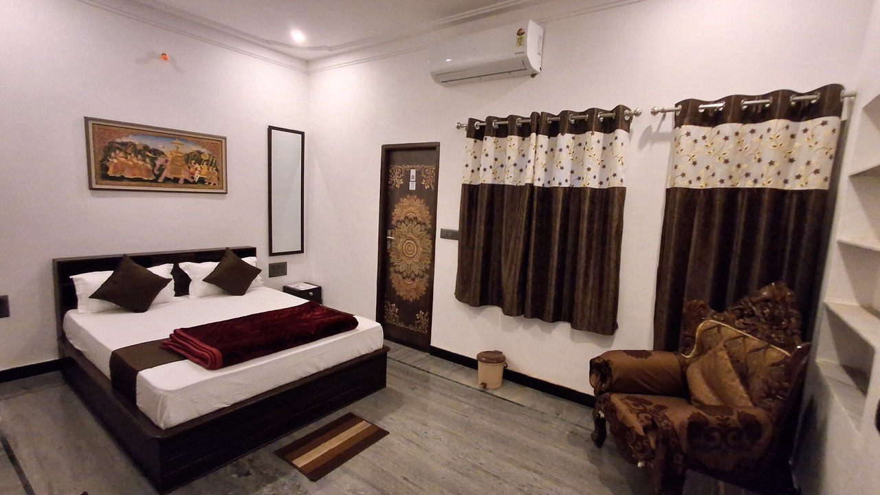 Photo of Bedroom in Lake Swaroop Sagar