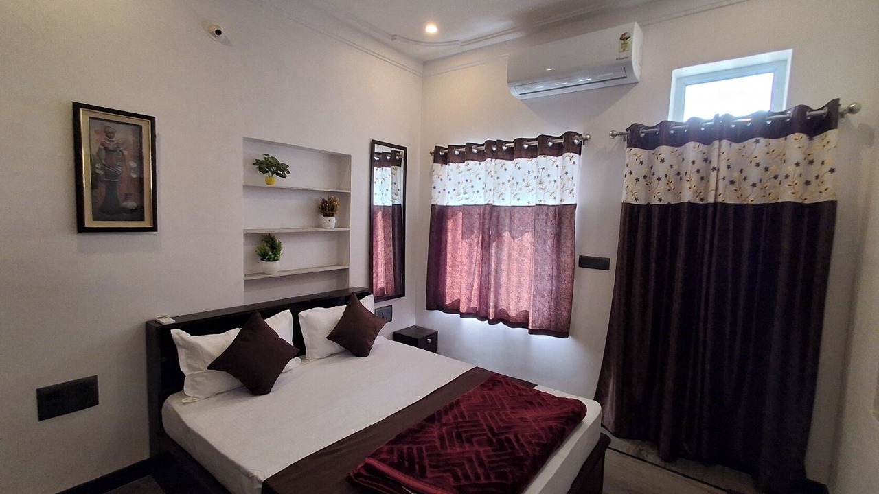 Photo of Bedroom in Lake Swaroop Sagar