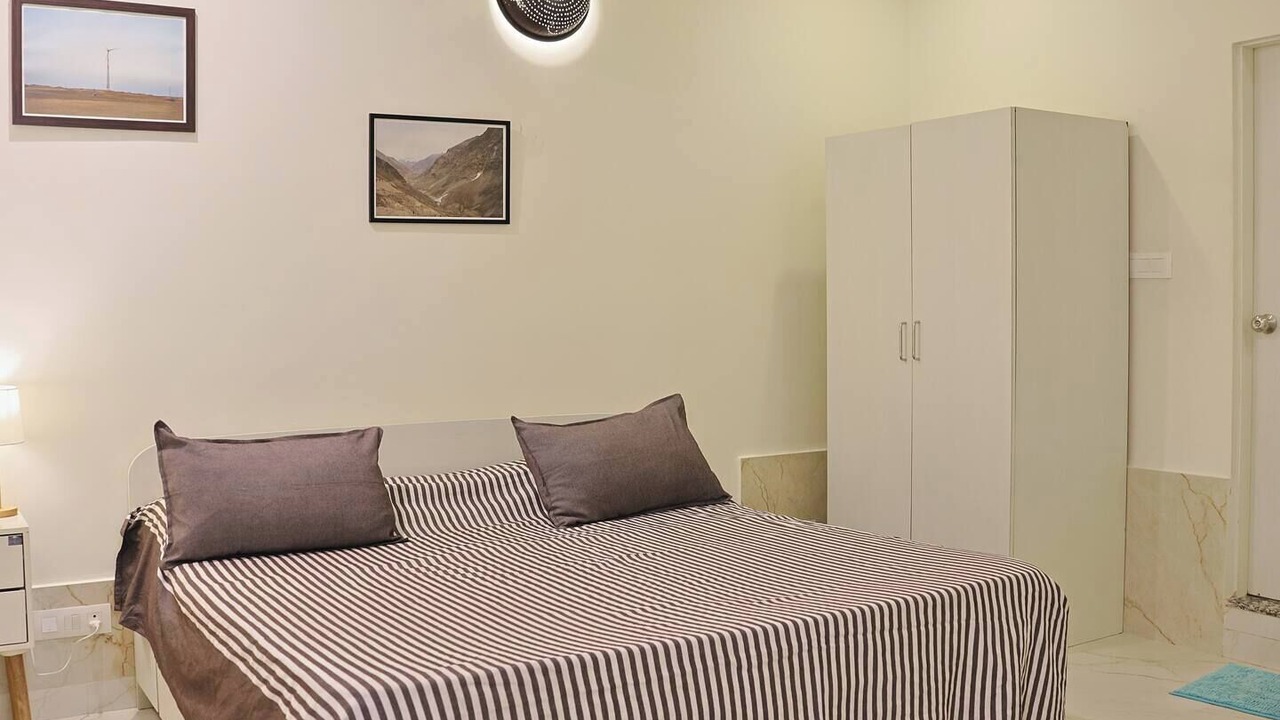 Photo of Bedroom in Raja Park