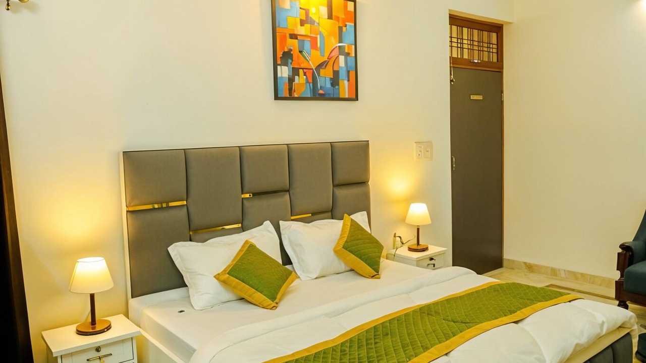Photo of Bedroom in Lucknow