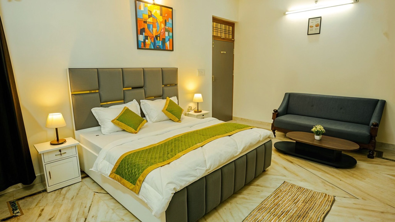 Photo of Bedroom in Lucknow