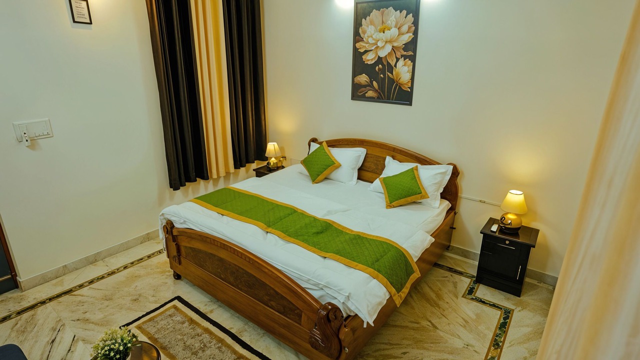 Photo of Bedroom in Lucknow