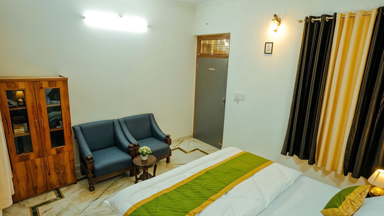 Photo of Bedroom in Lucknow