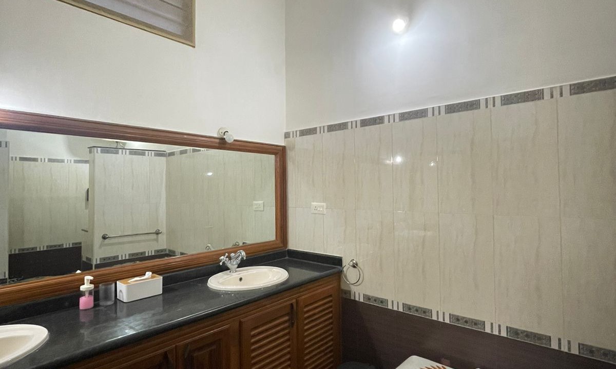 Photo of Bathroom in Heritage Town