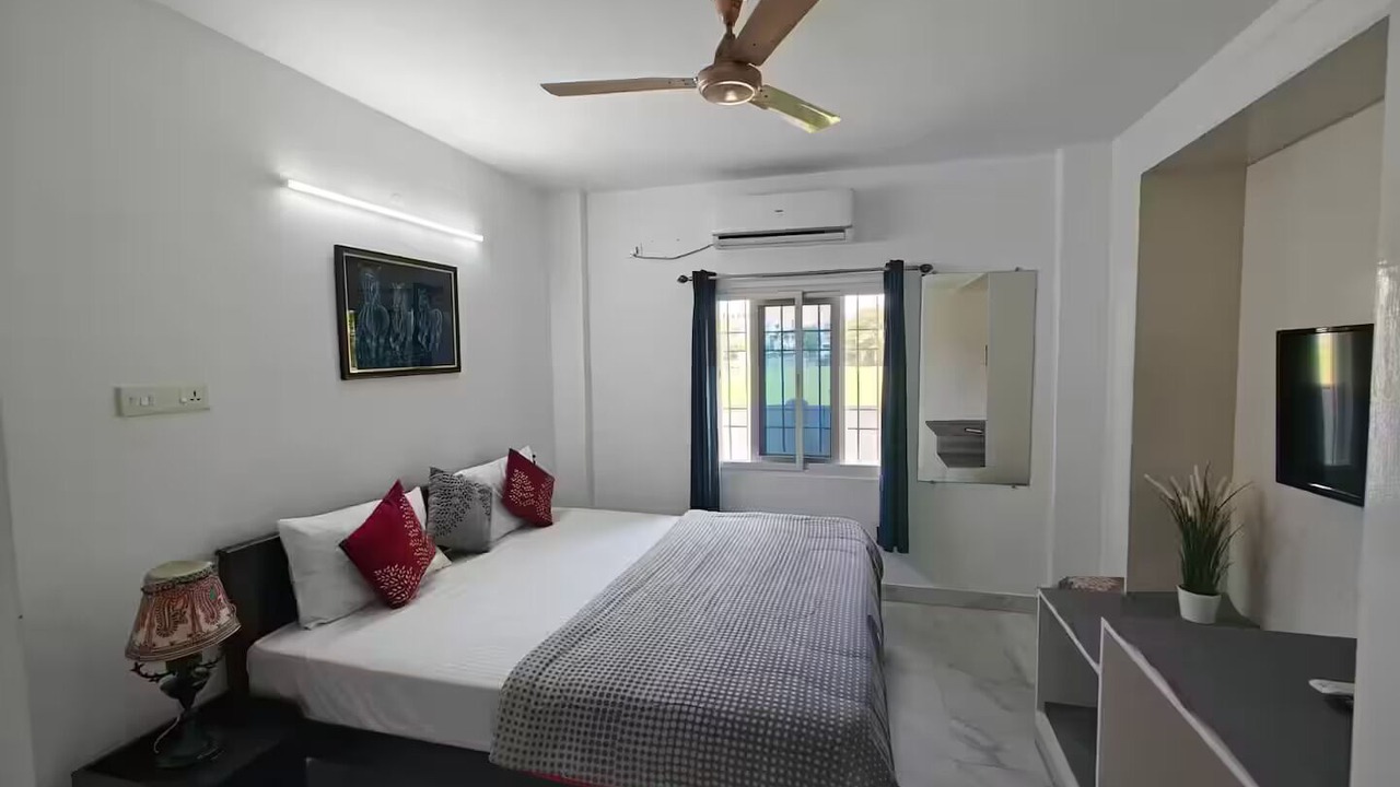 Photo of Bedroom in Pondicherry Beach