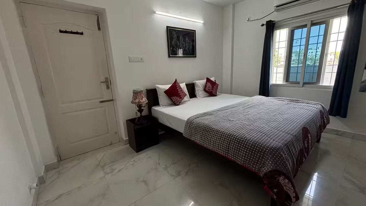 Photo of Bedroom in Pondicherry Beach