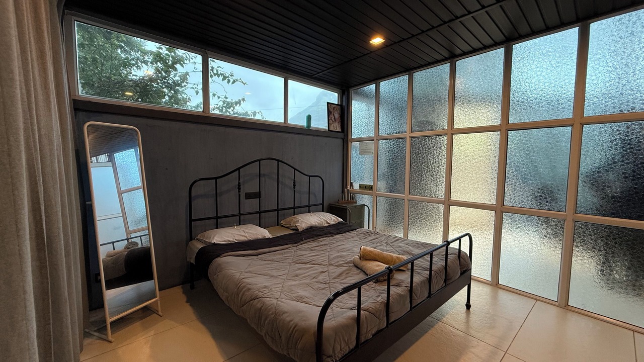 Photo of Bedroom in Javan