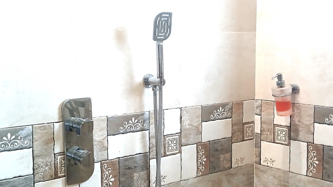 Photo of Bathroom in Calangute