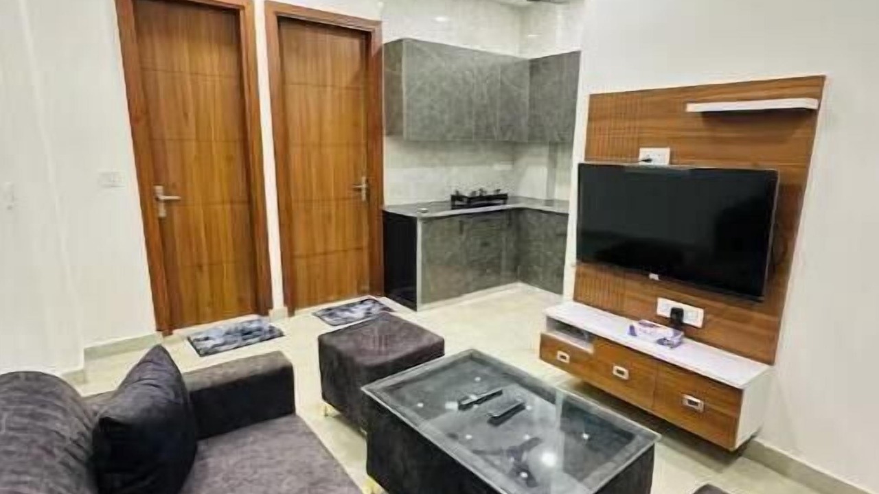 Photo of Livingroom in Delhi Cantonment