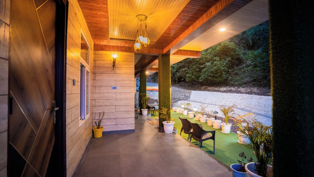 Photo of Patio Balcony in Mussoorie