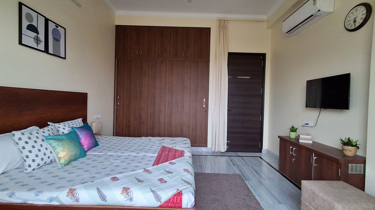 Photo of Bedroom in Vaishali Nagar
