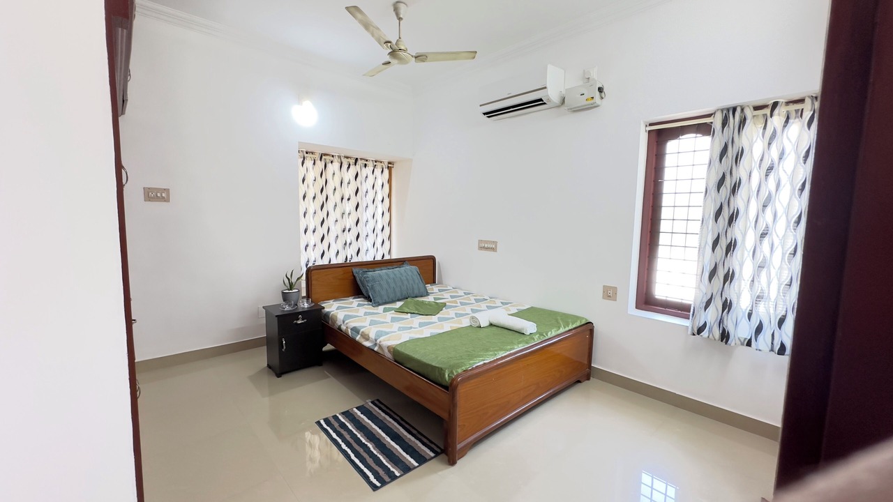 Photo of Bedroom in Thiruvananthapuram