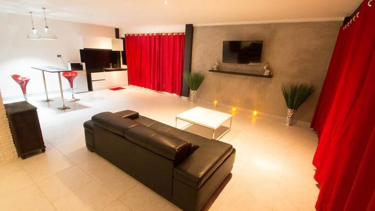 Photo of Livingroom in Nanai Road