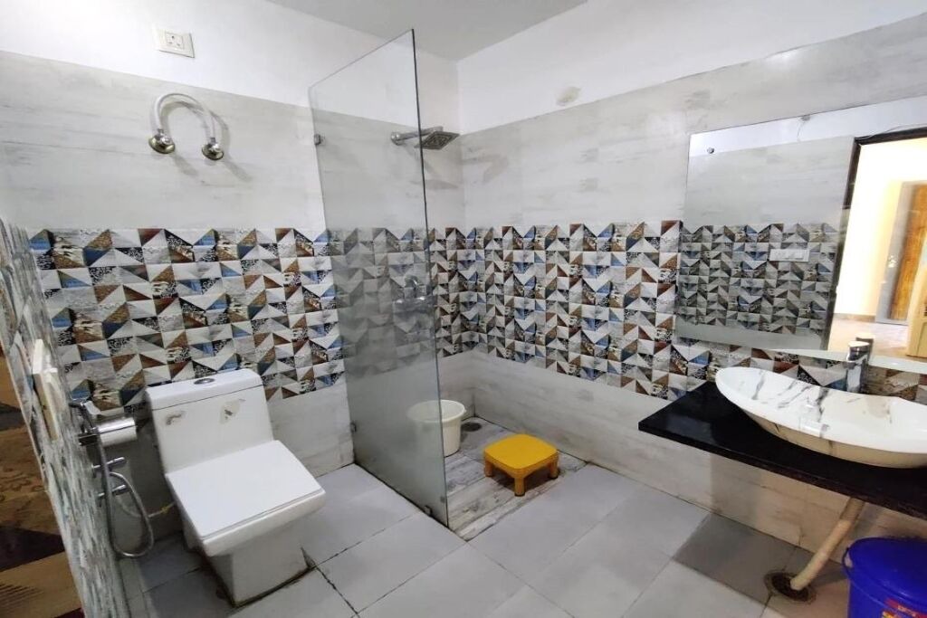 Photo of Bathroom in Taliyal Gaon