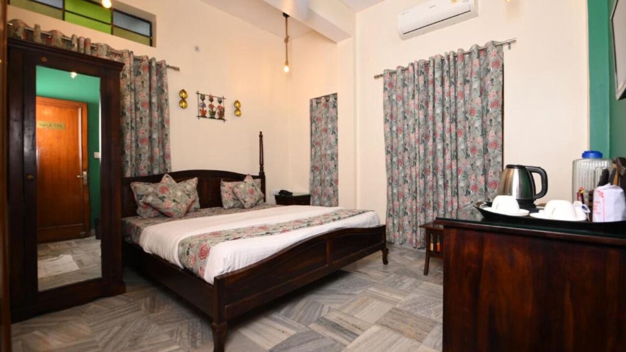 Photo of Bedroom in Lalkothi