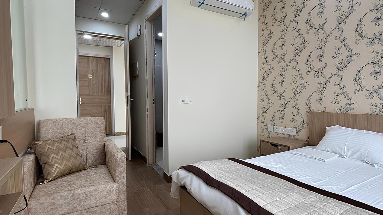 Photo of Bedroom in Greater Noida