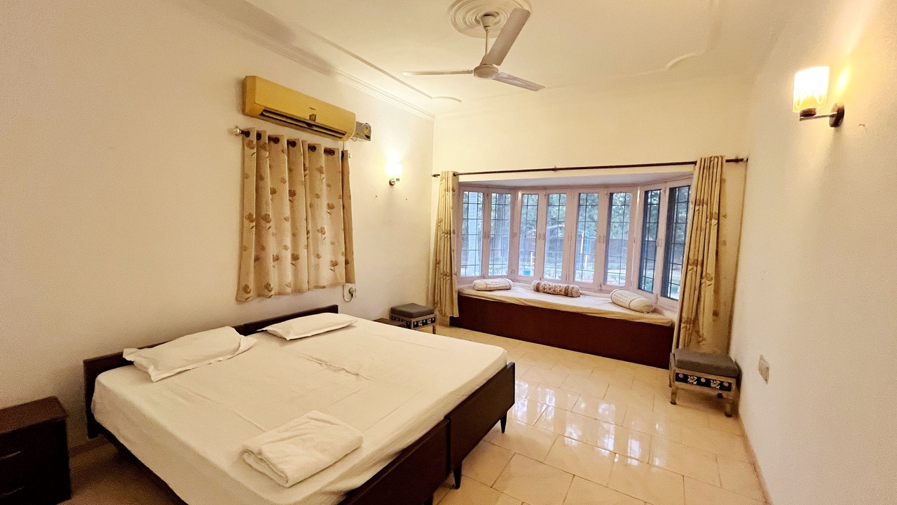 Photo of Bedroom in DLF City