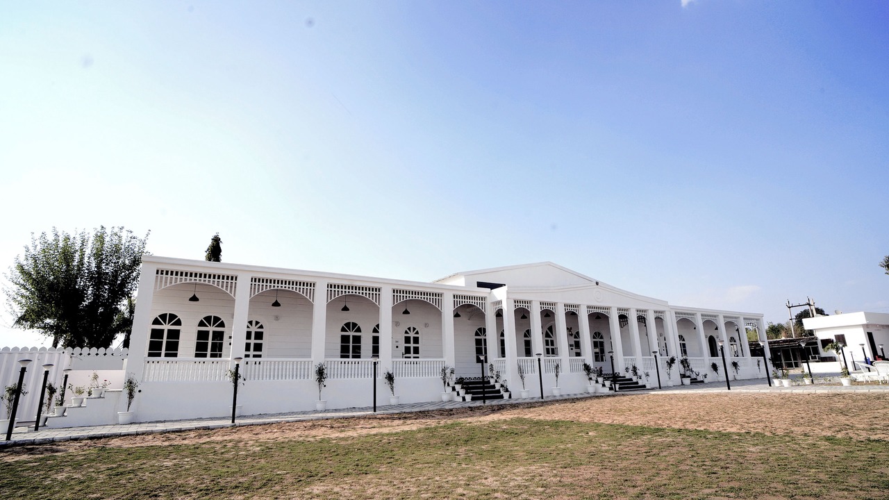 Photo of Outdoor in Amer