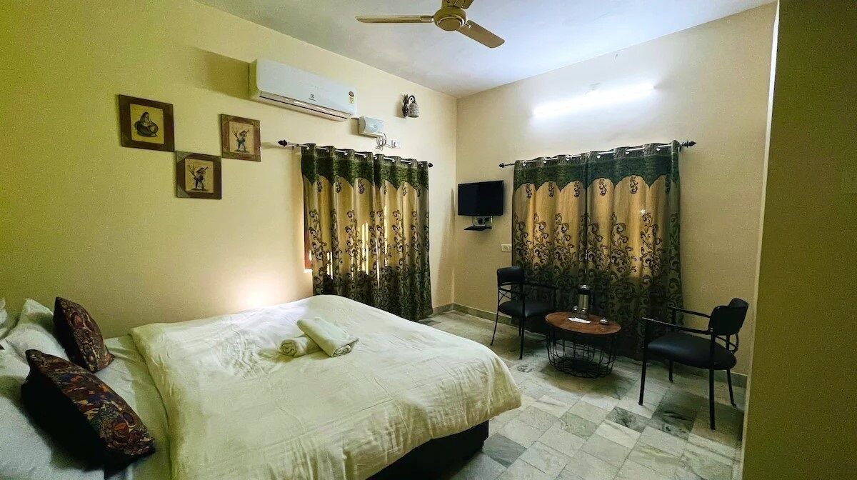 Photo of Bedroom in Abu Road