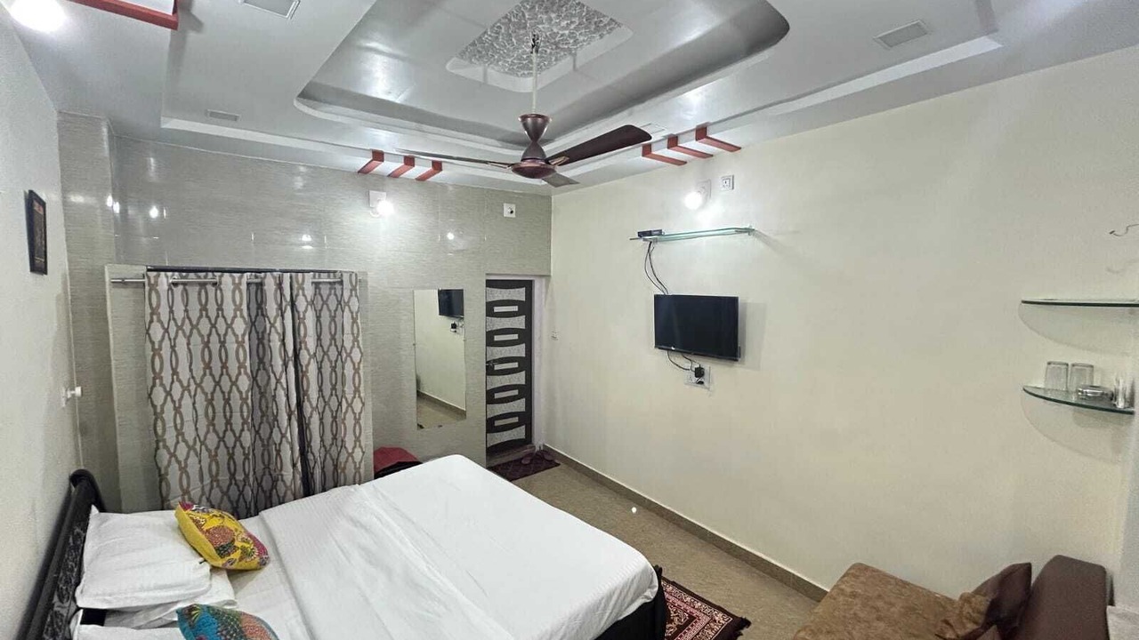 Photo of Bedroom in Abu Road