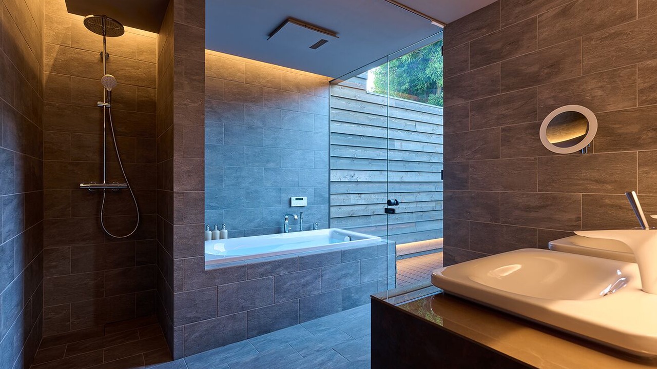 Photo of Bathroom in Ukyo Ward