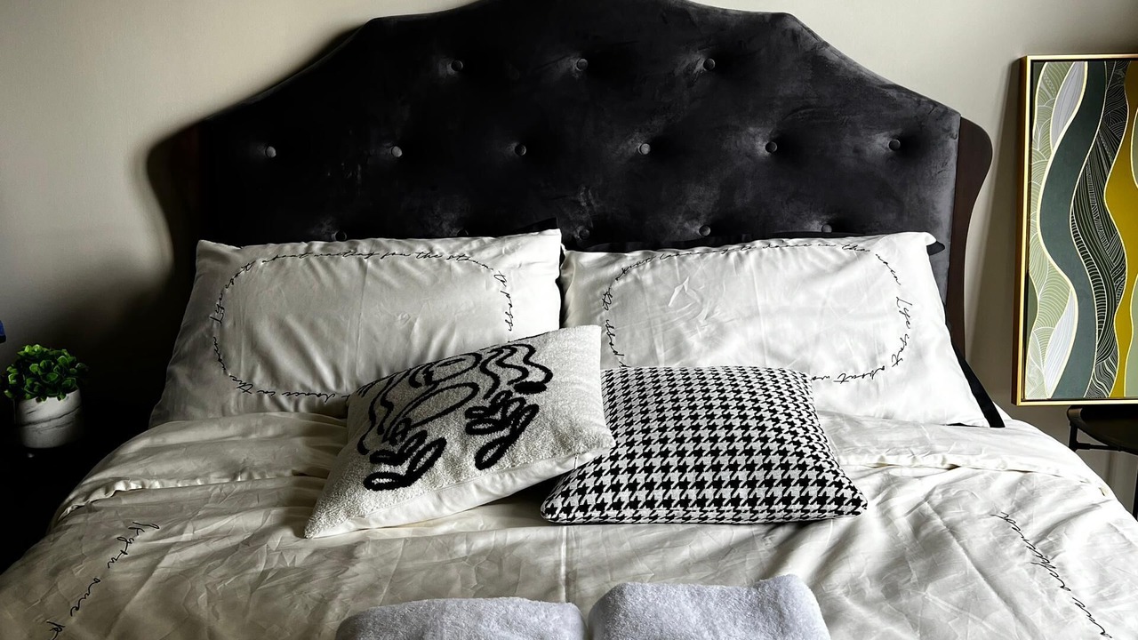 Photo of Bedroom in Maluri