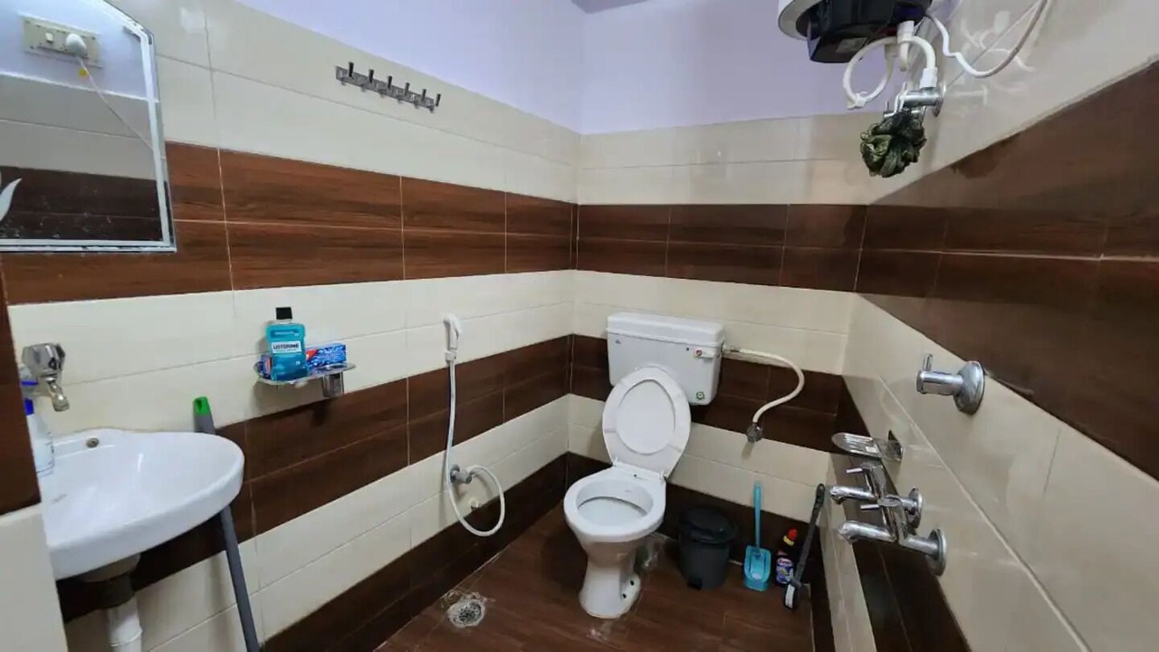 Photo of Bathroom in Mahmoorganj
