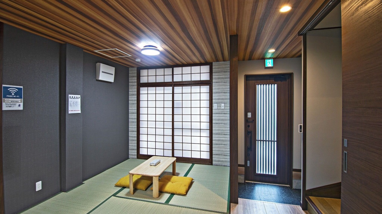 Photo of Livingroom in Shin-Osaka
