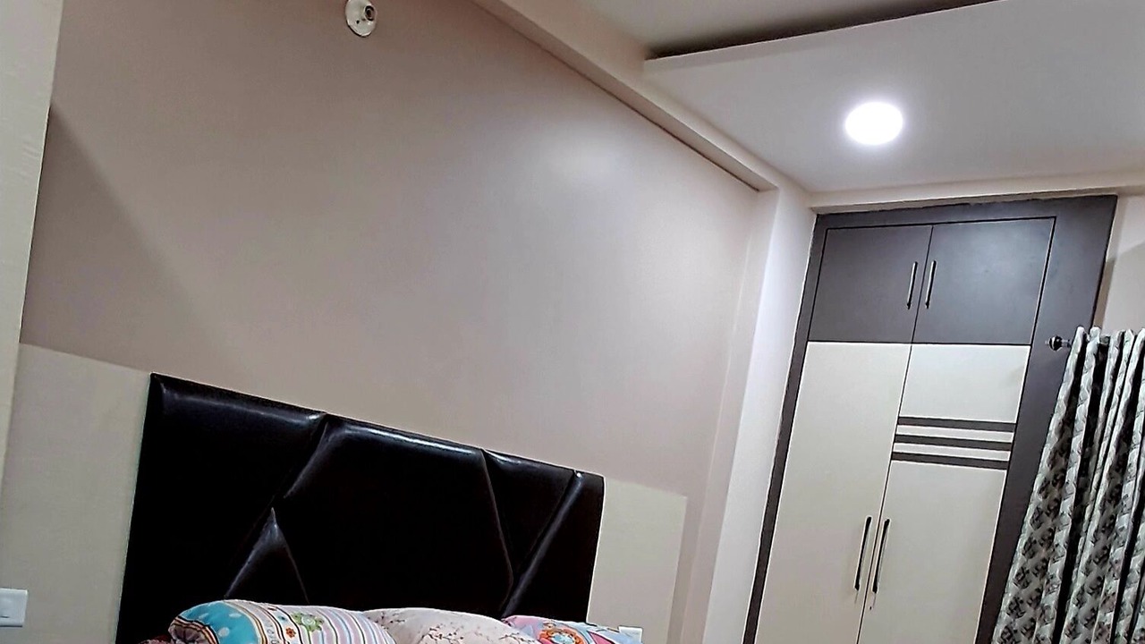 Photo of Bedroom in Mahmoorganj