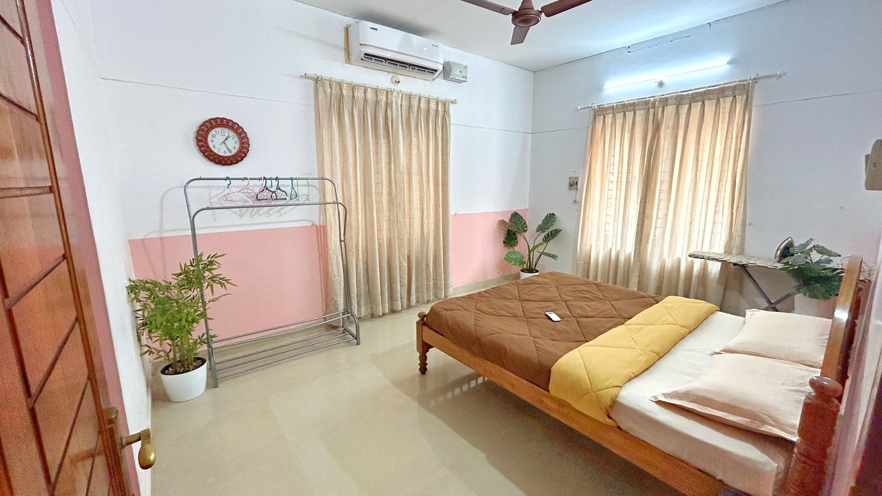 Photo of Bedroom in Thiruvananthapuram