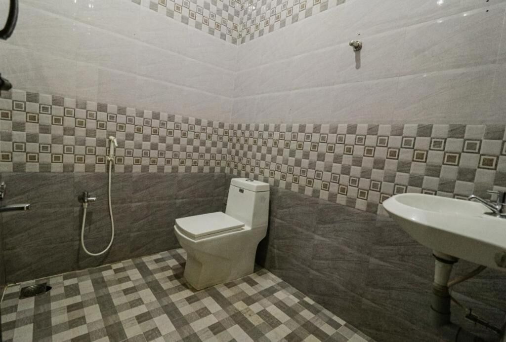 Photo of Bathroom in Bommayapalayam