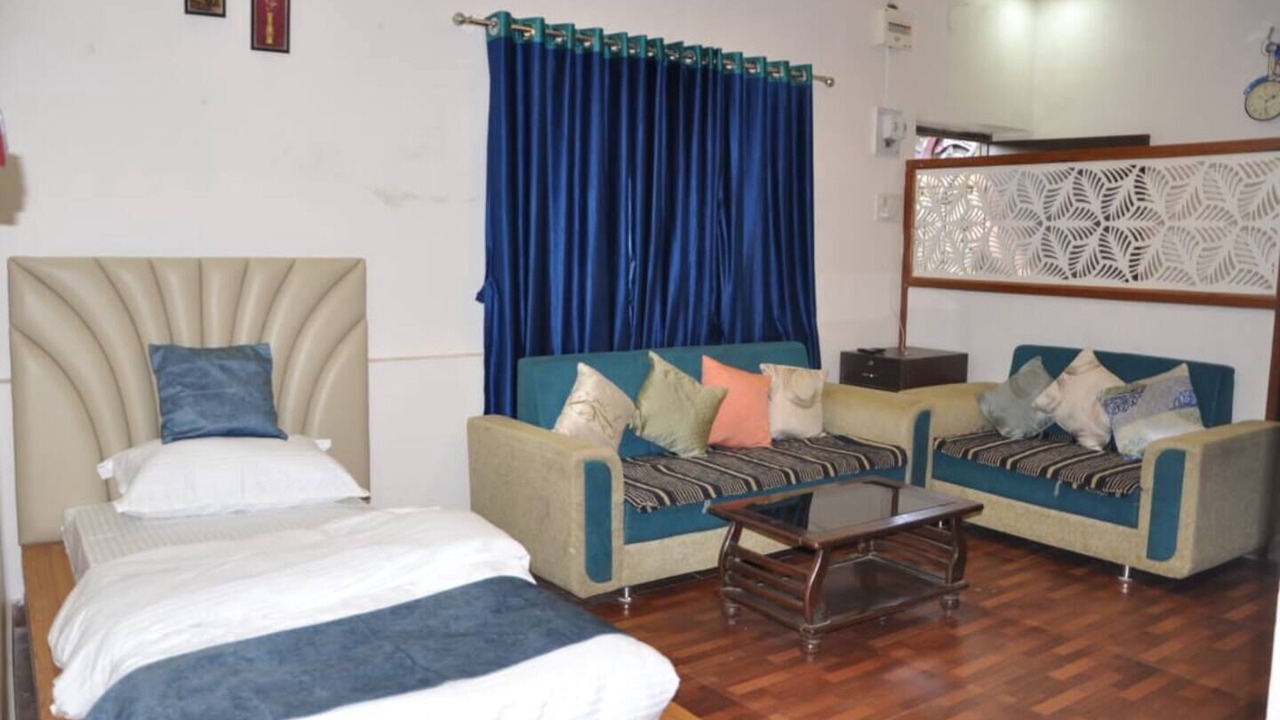 Photo of Bedroom in Mount Abu