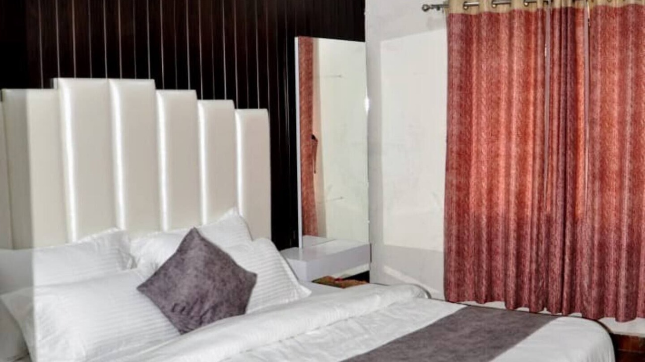 Photo of Bedroom in Mount Abu