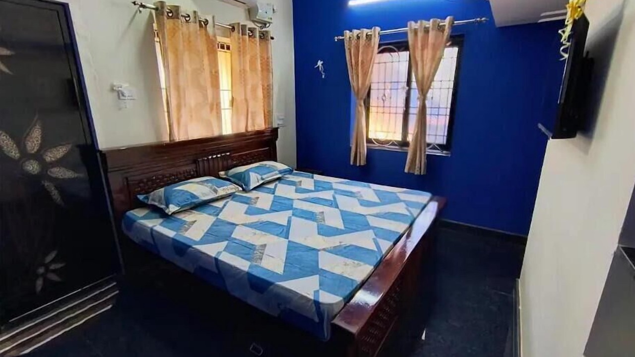 Photo of Bedroom in Honavar