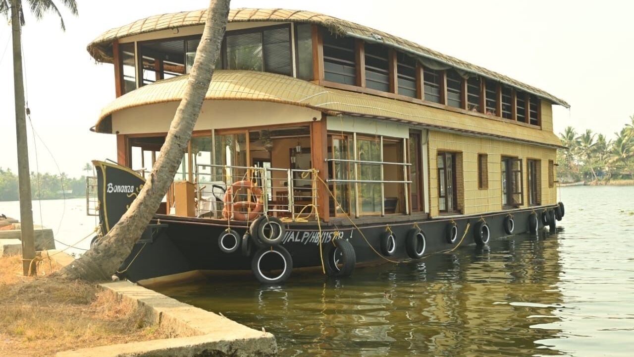 Photo of Bedroom in Alappuzha
