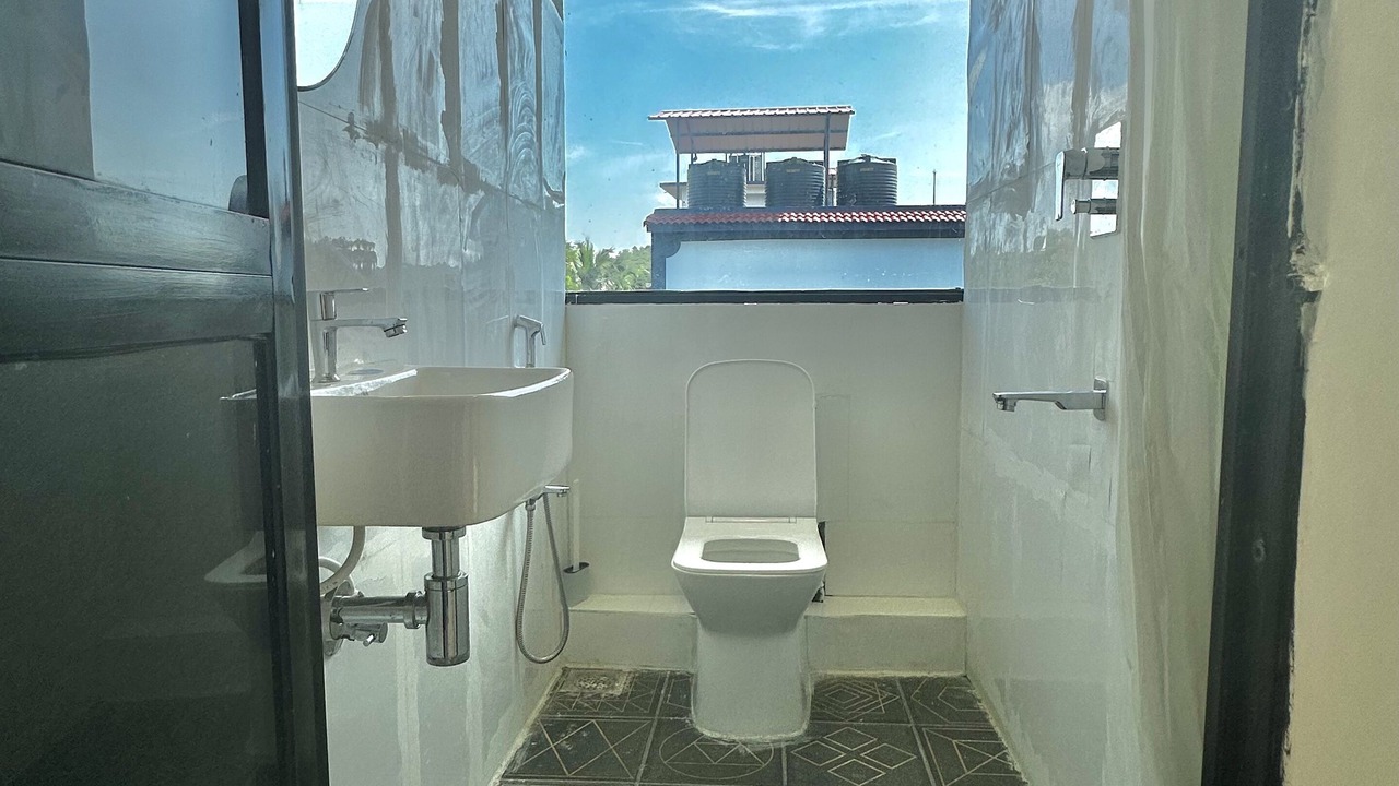 Photo of Bathroom in Gauravaddo