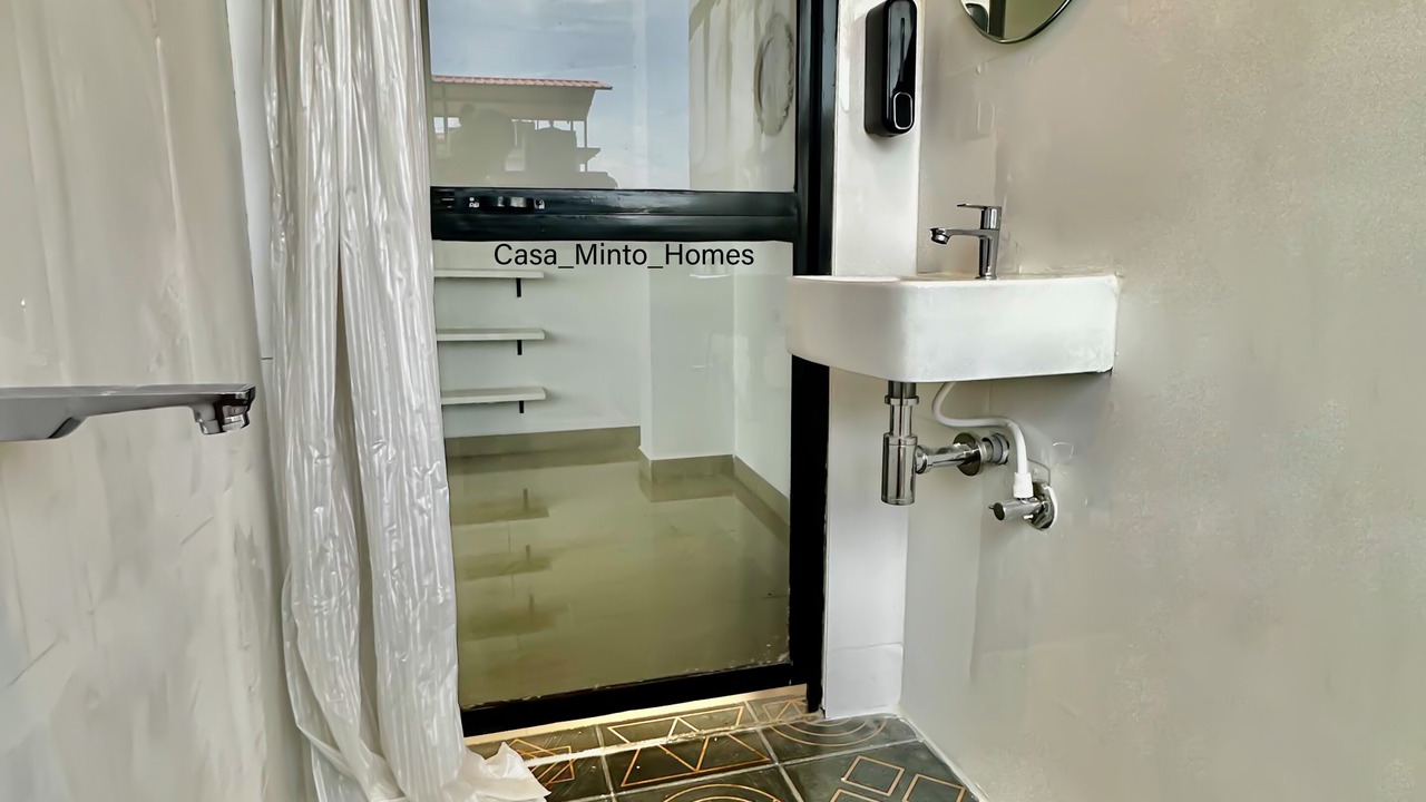 Photo of Bathroom in Gauravaddo