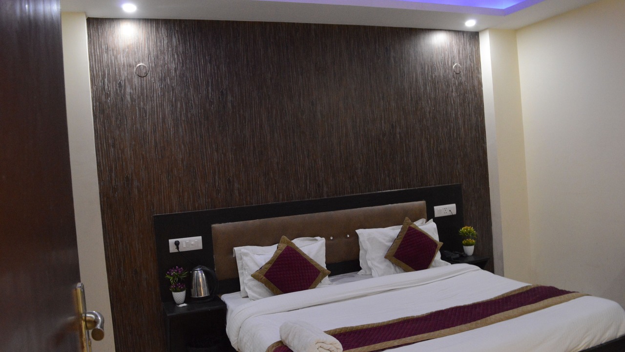 Photo of Bedroom in Mahipalpur