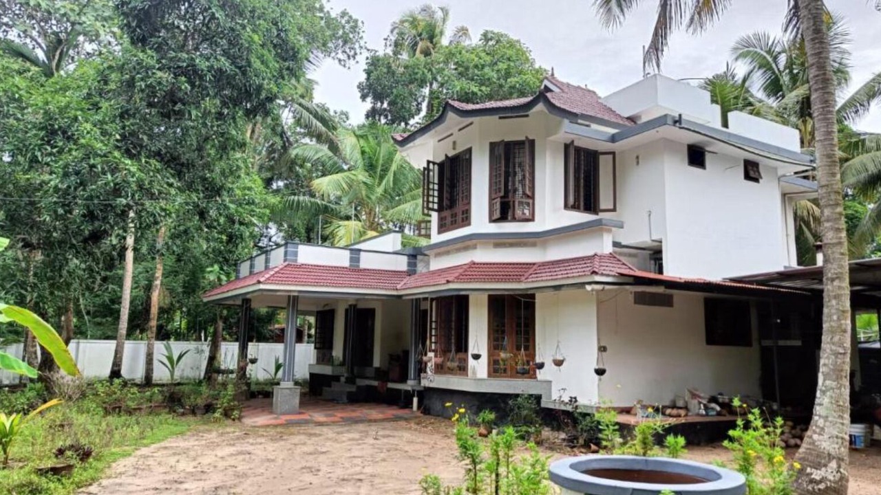Photo of Outdoor in Pattanakkad