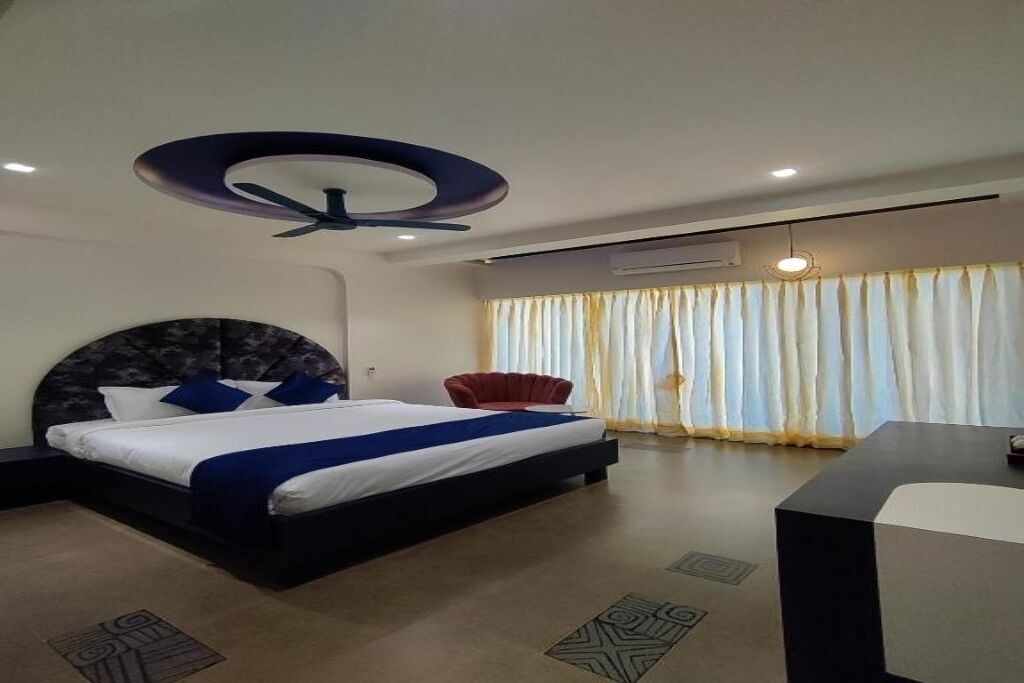 Photo of Bedroom in Lonavala