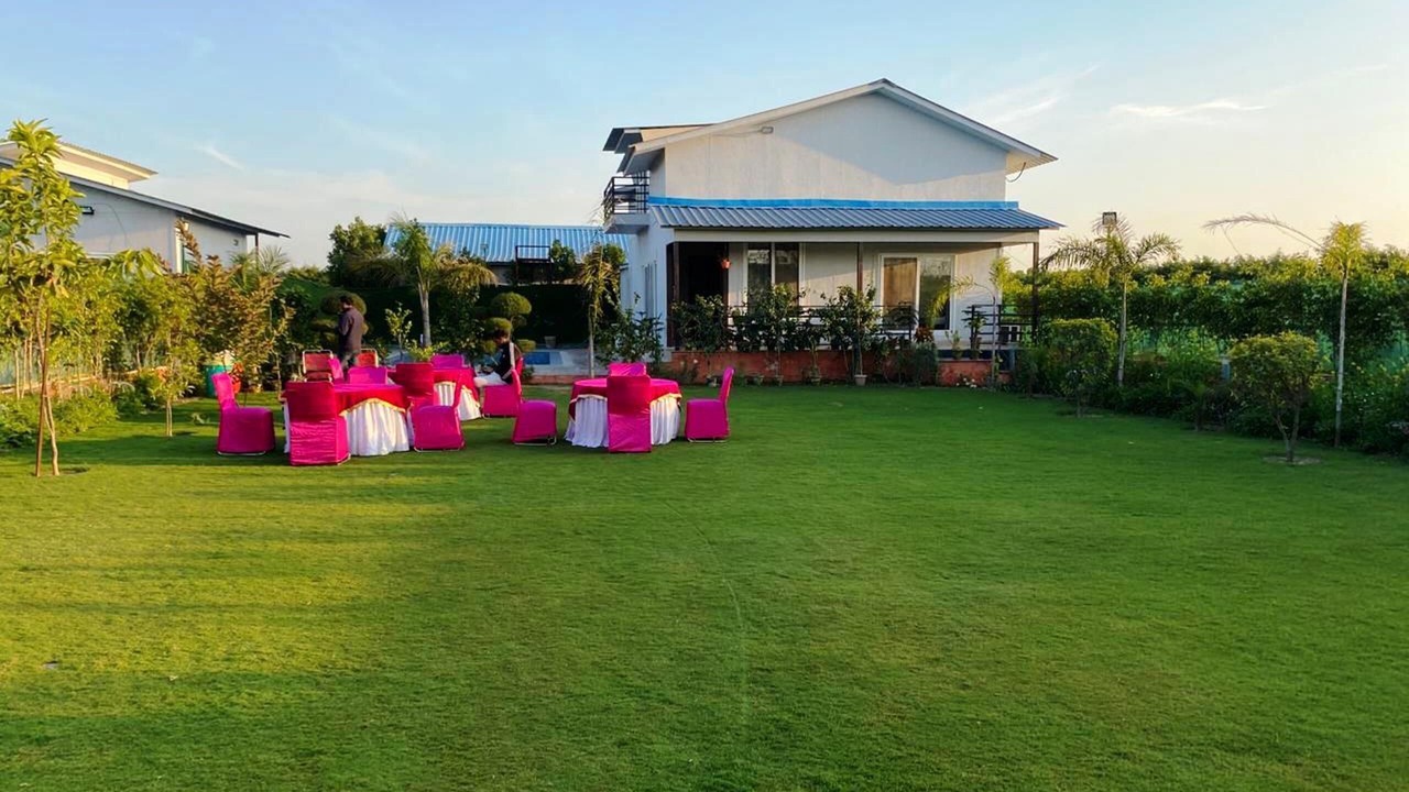 Photo of Outdoor in Noida