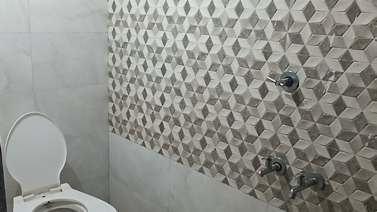Photo of Bathroom in Rajpipla