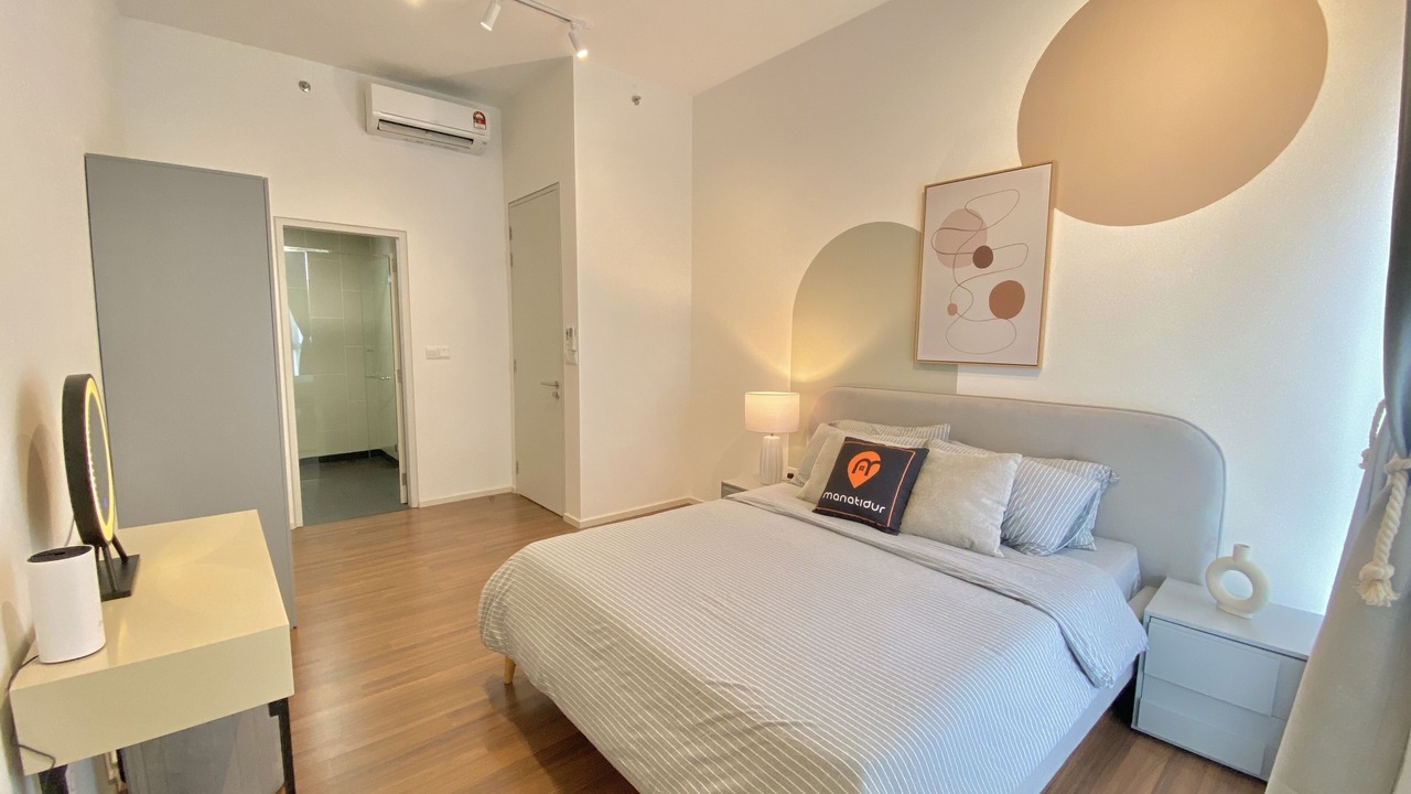 Photo of Bedroom in Maluri