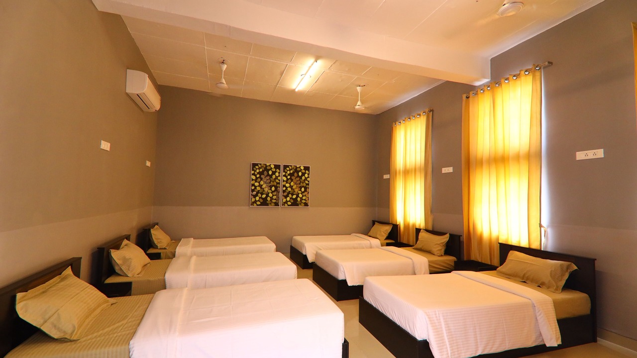 Photo of Bedroom in Mudukulattur