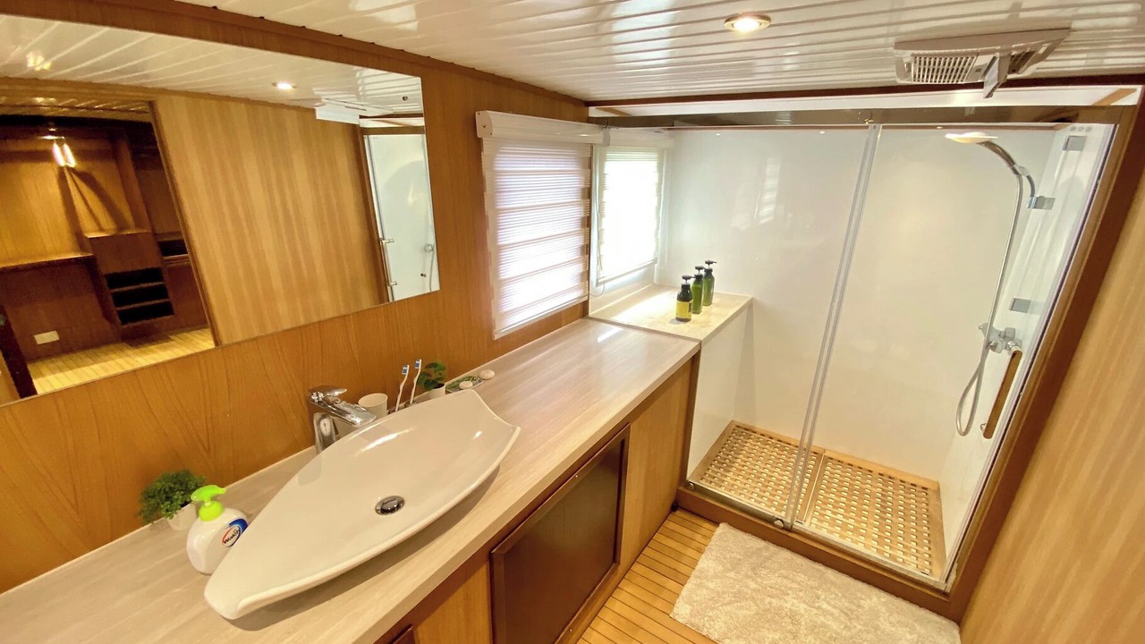 Photo of Bathroom in Tin Wan