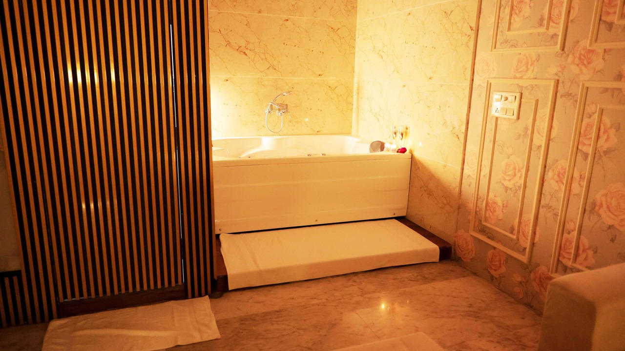 Photo of Bathroom in Pashim Vihar