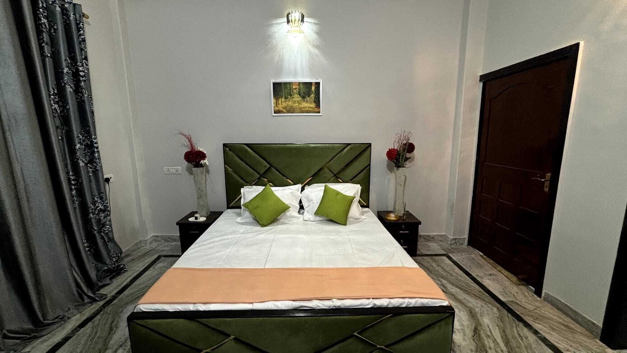 Photo of Bedroom in Varanasi