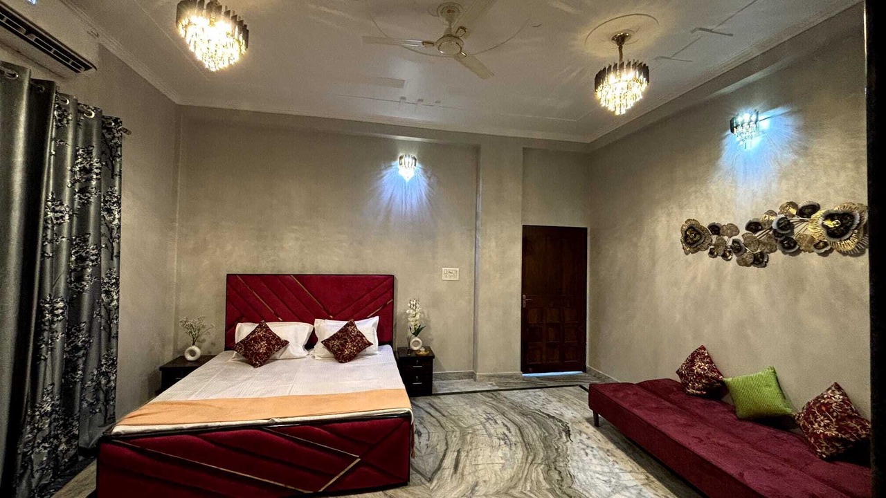 Photo of Bedroom in Varanasi