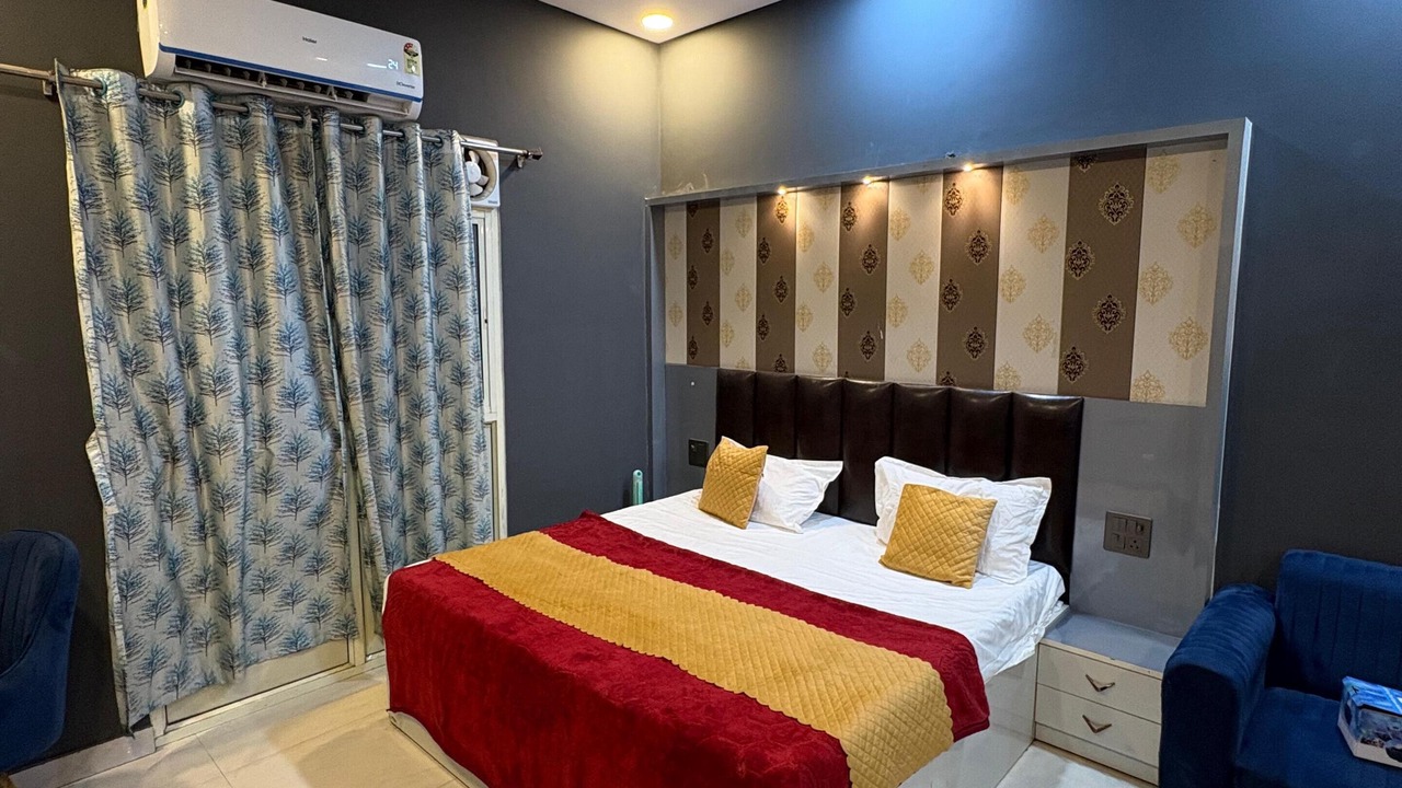 Photo of Bedroom in Greater Noida